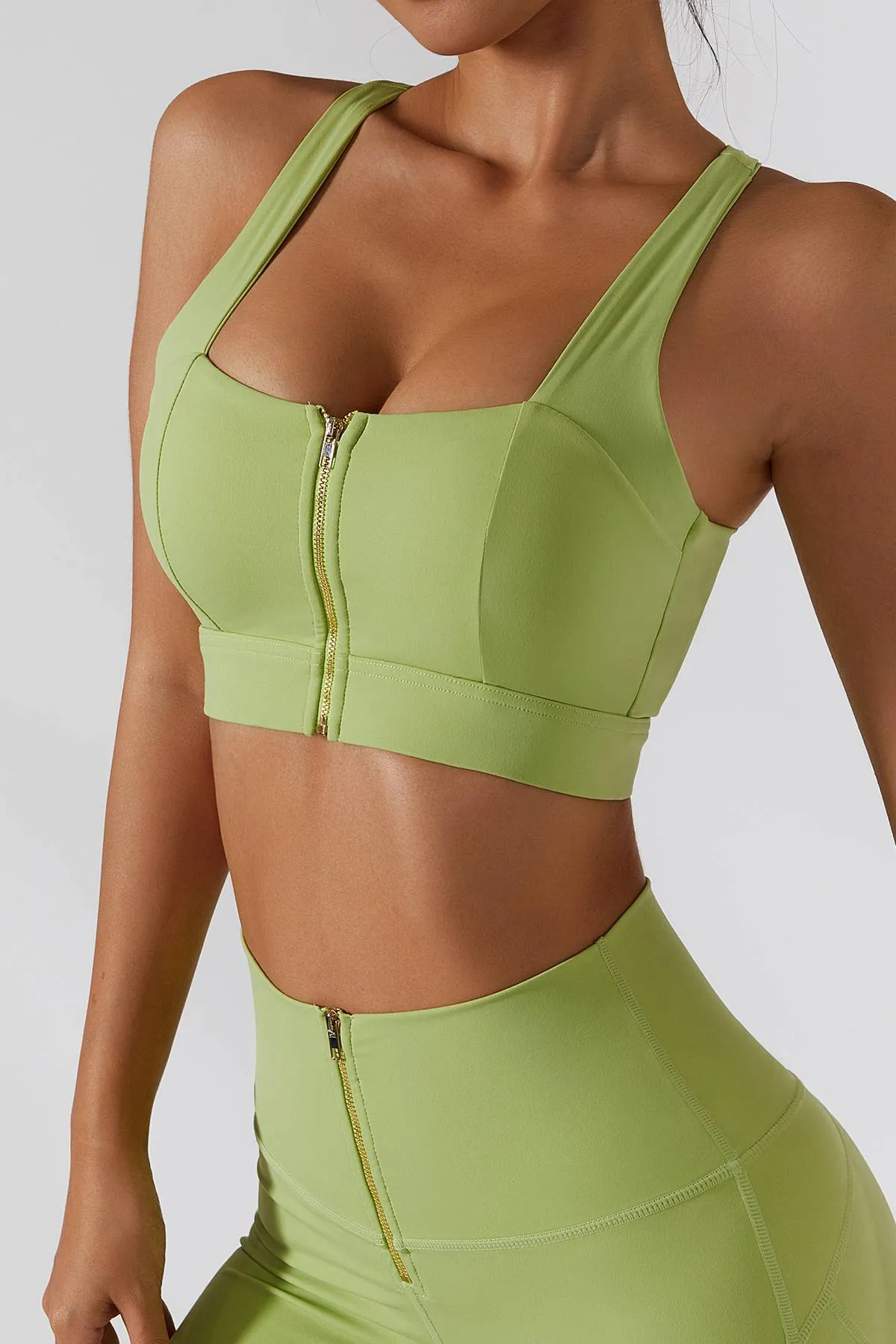 Crossover Straps Zip Front Sports Bra