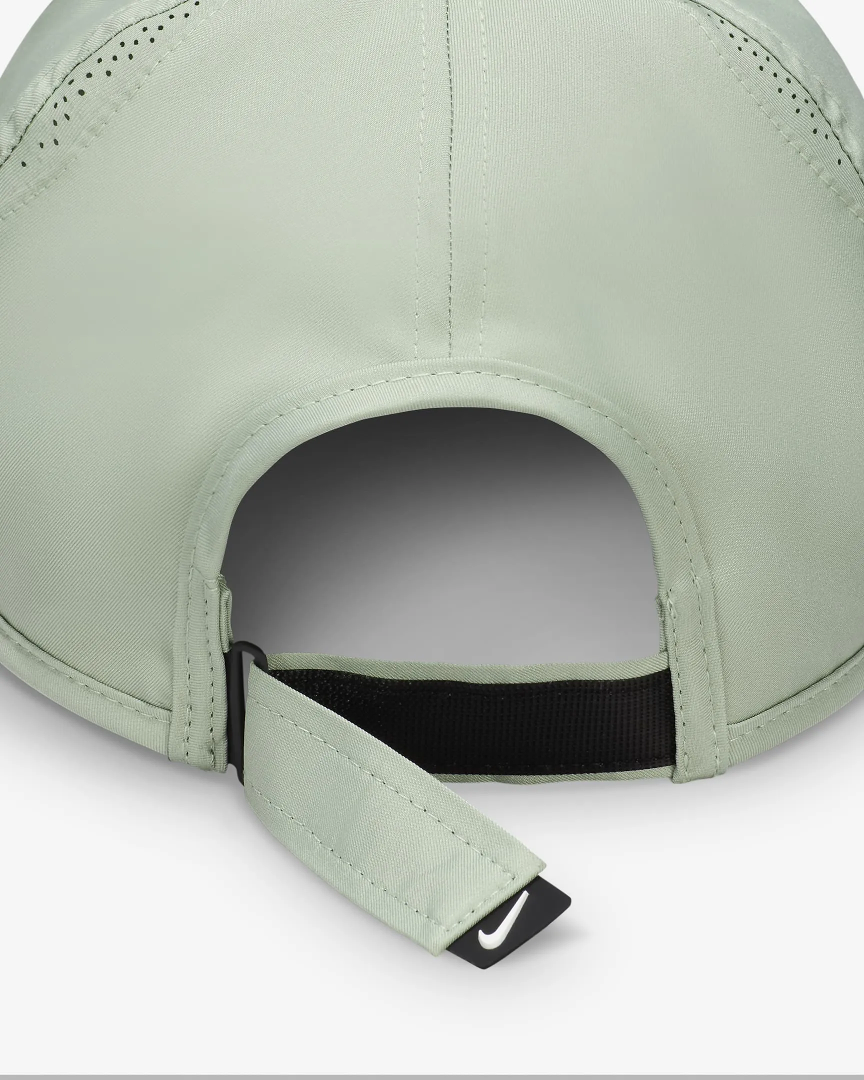 Nike Dri-Fit Club Unstructured Featherlight Cap