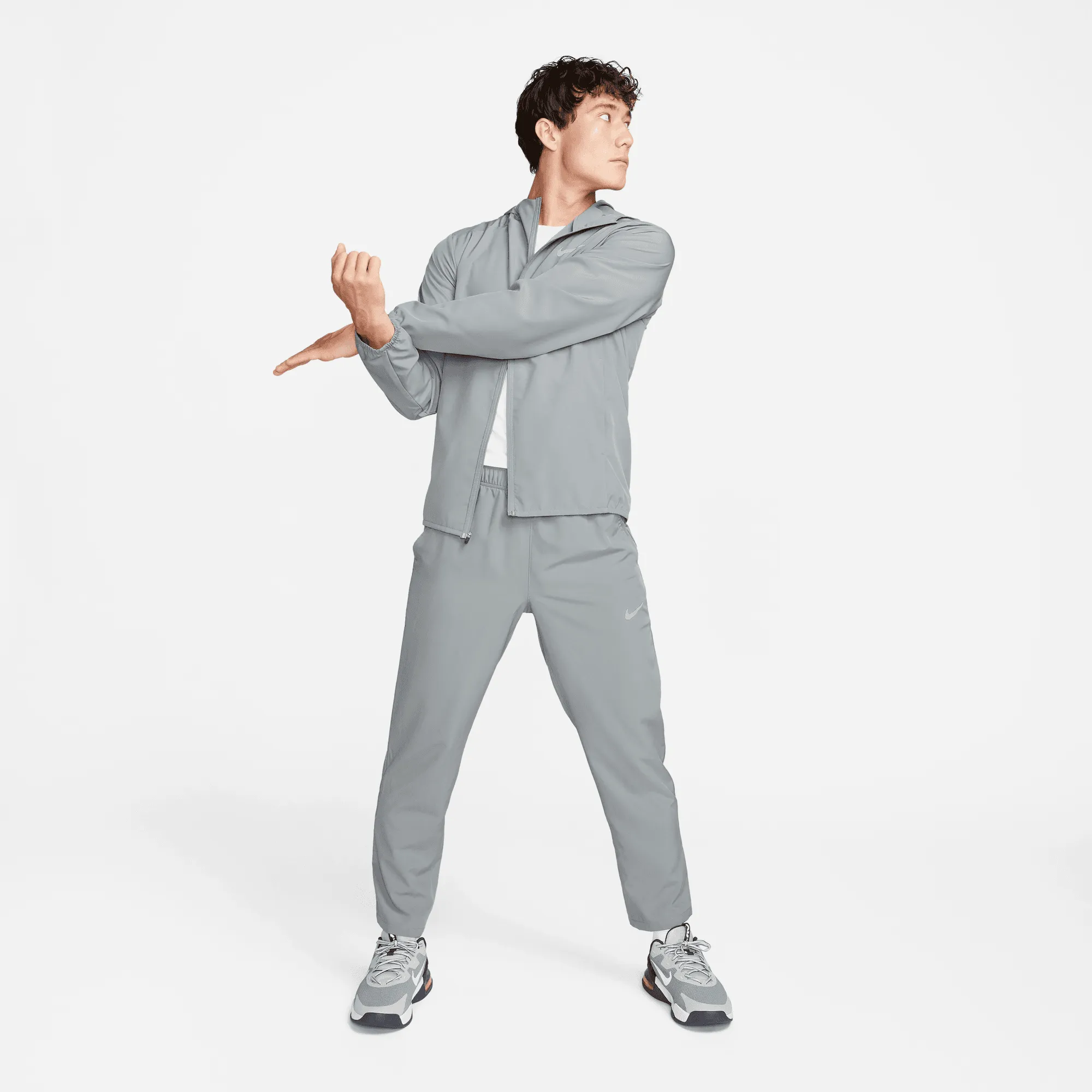NIKE FORM MEN'S DRI-FIT OPEN-HEM VERSATILE PANTS