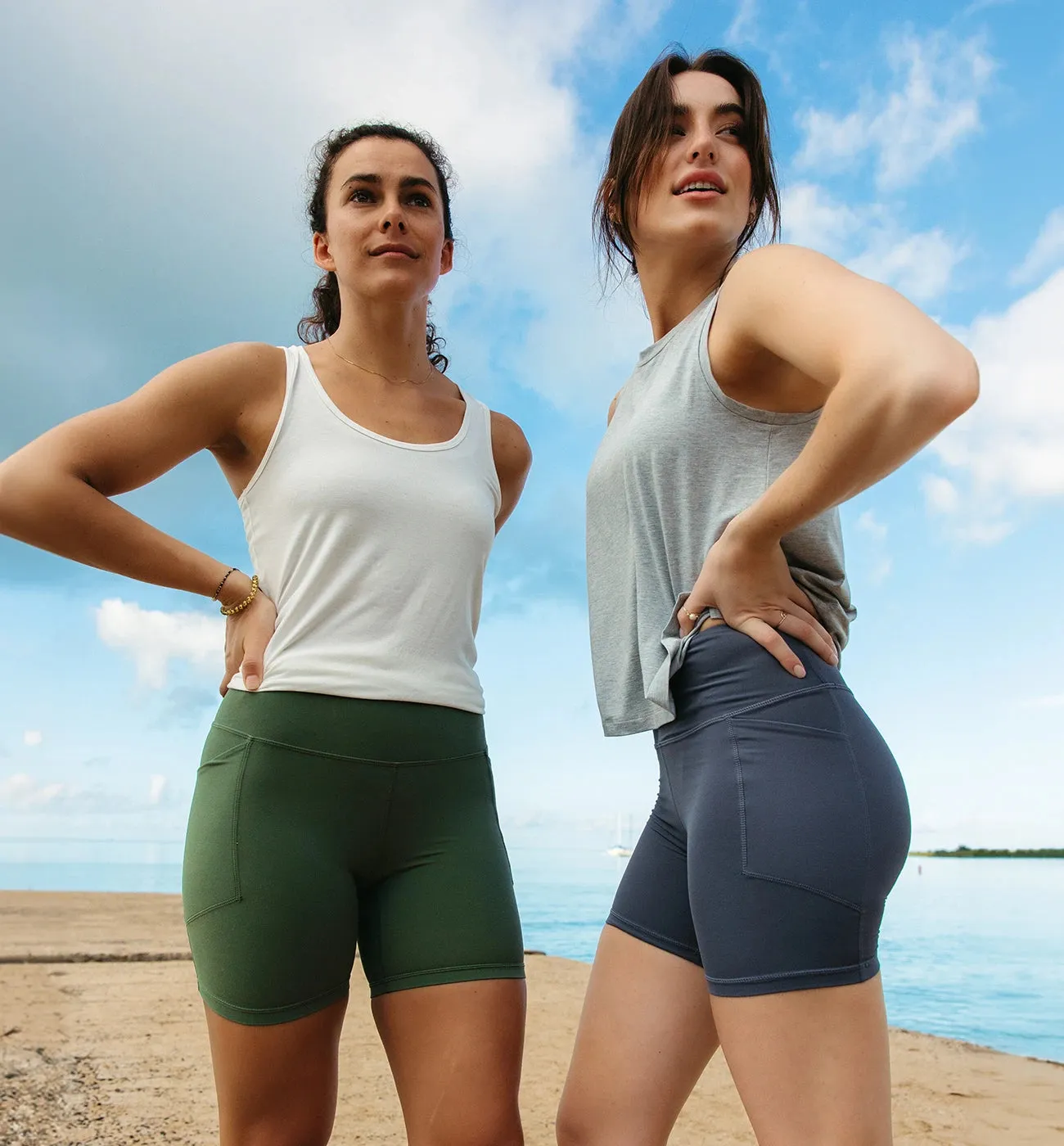 Women's All Day 6" Pocket Short - Black Sand